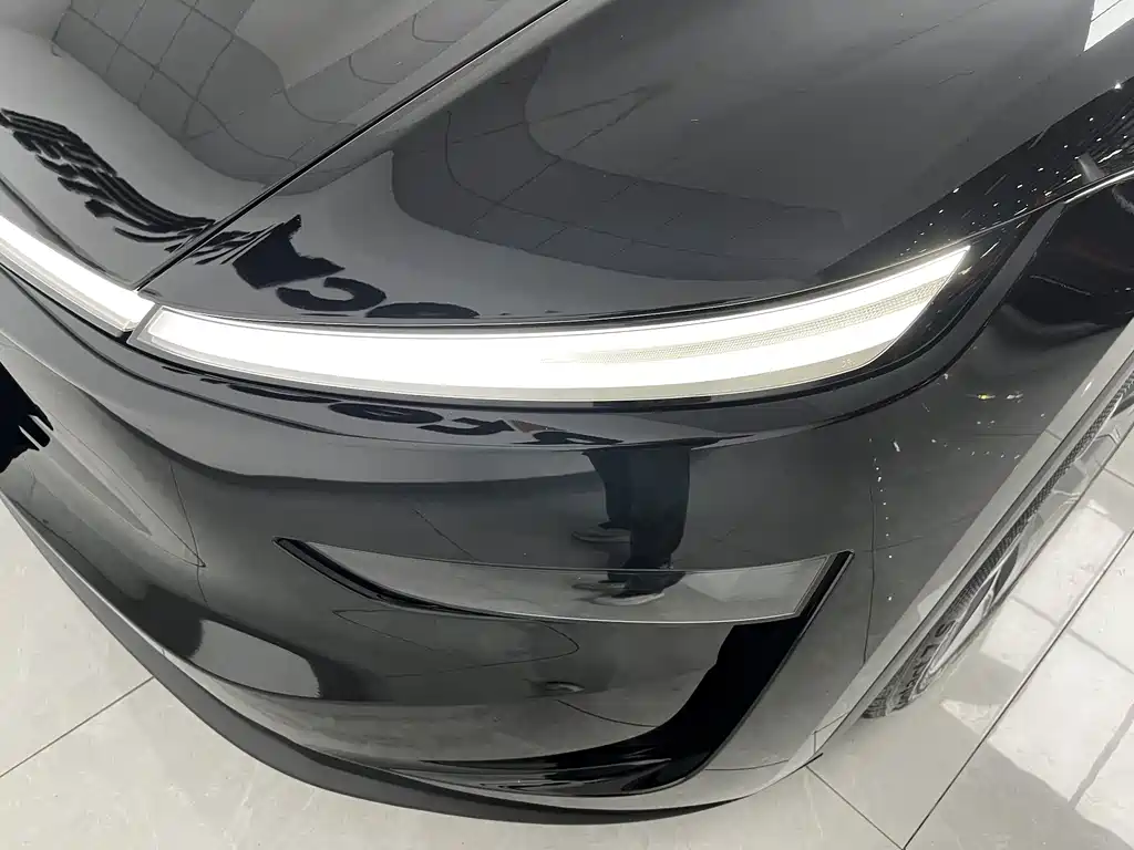 Tesla Model Y L — фото 5