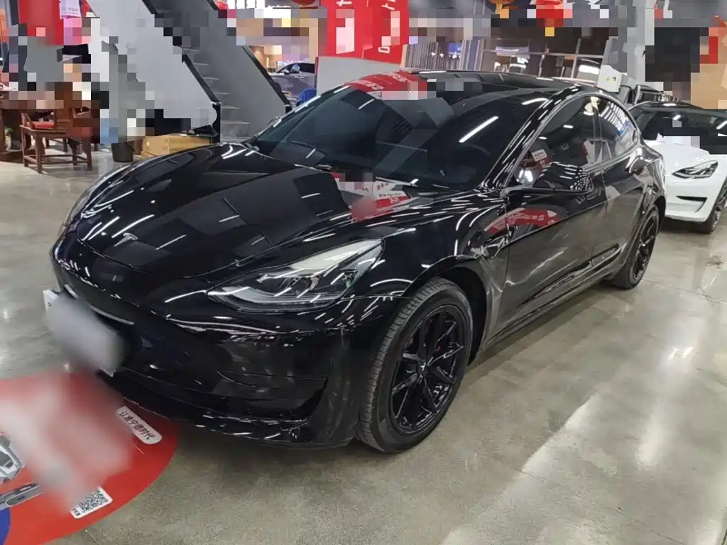 Tesla Model 3 — фото 2