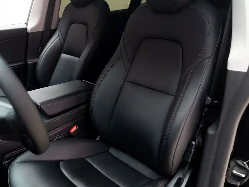 Tesla Model Y — фото 15