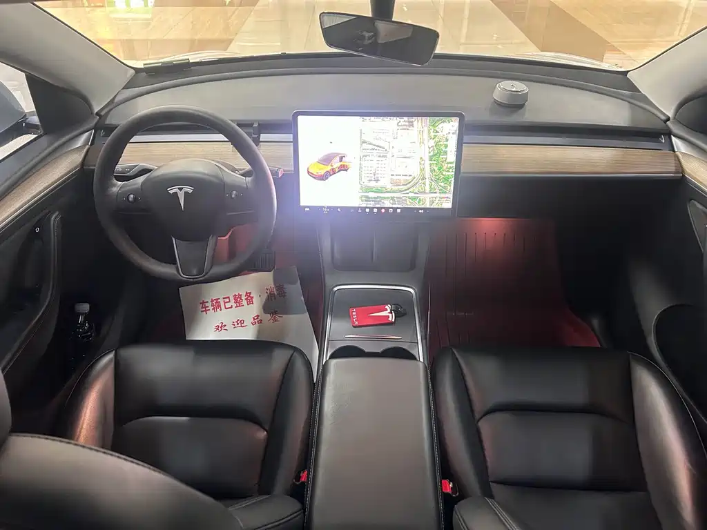 Tesla Model Y — фото 7