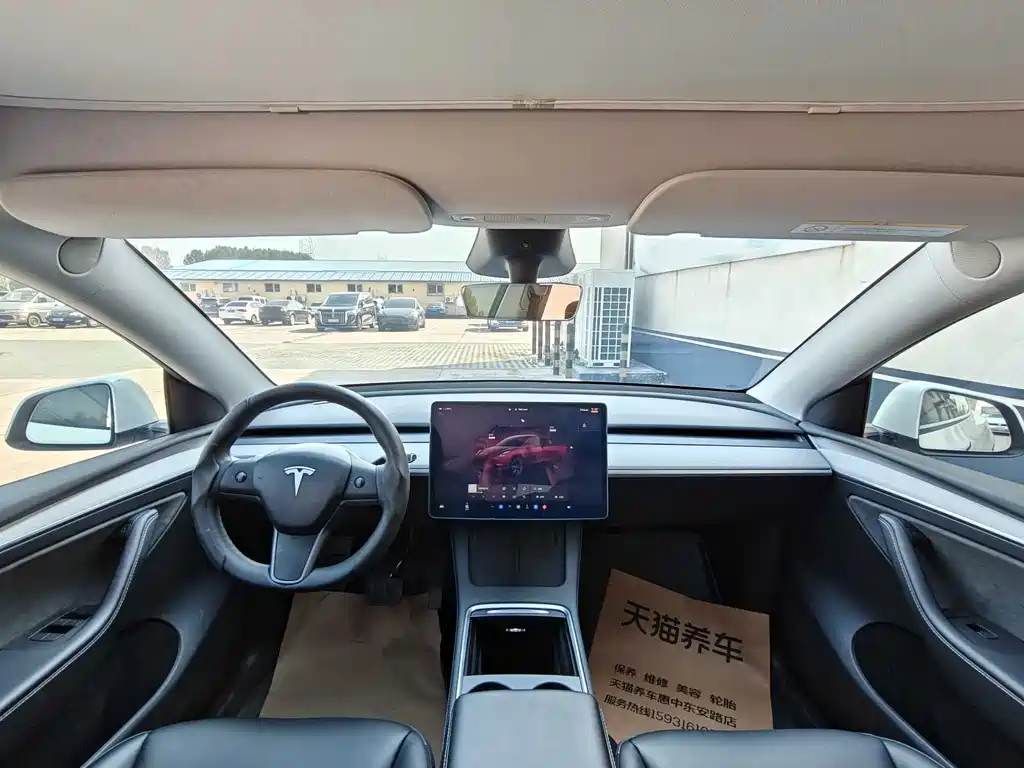 Tesla Model Y — фото 7