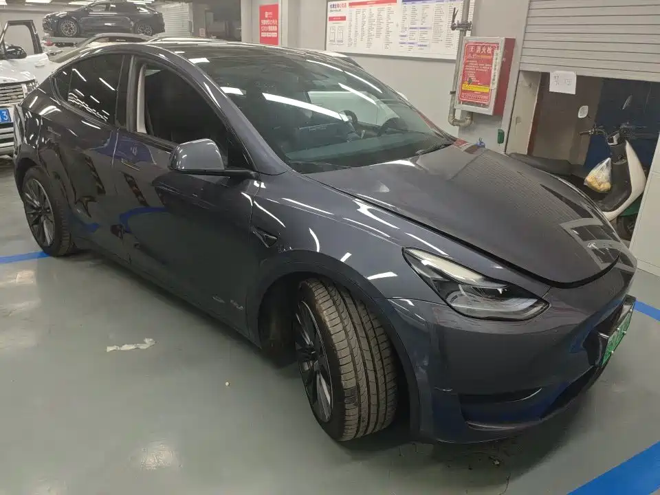 Tesla Model Y — фото 2