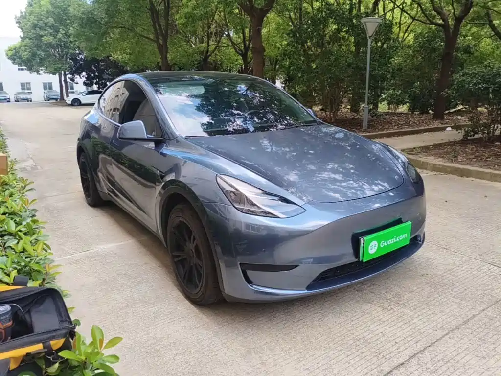Tesla Model Y — фото 4