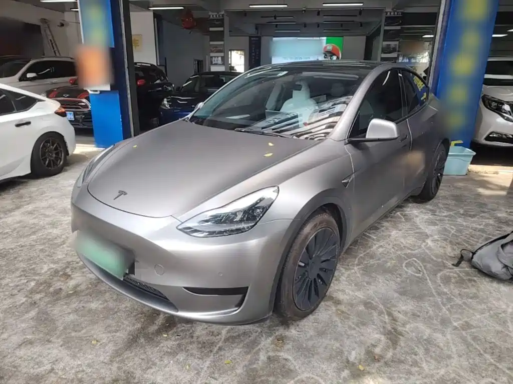 Tesla Model Y — фото 2
