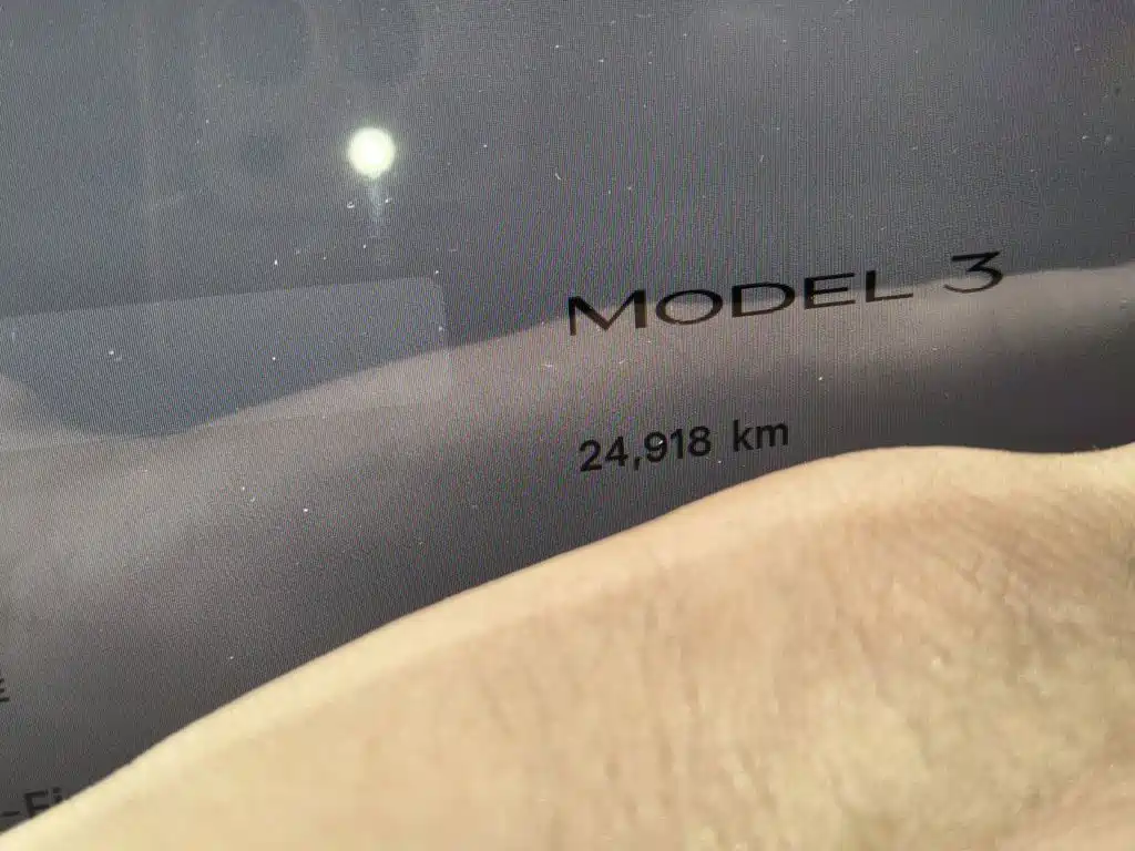 Tesla Model 3 — фото 5