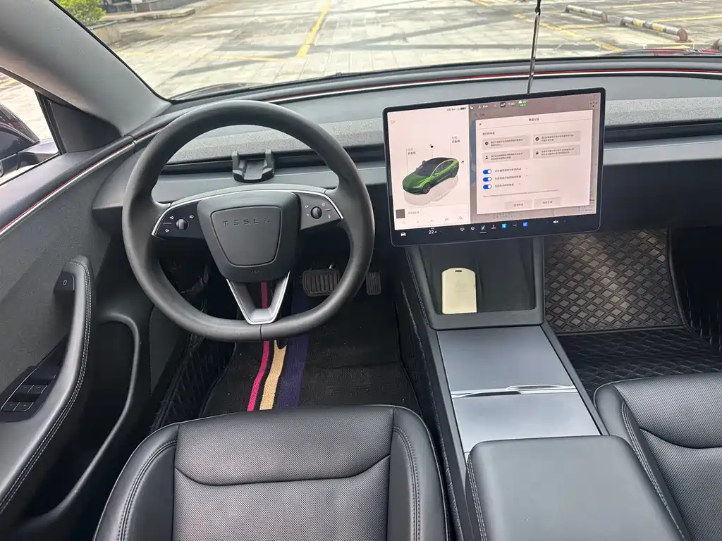 Tesla Model 3 — фото 9