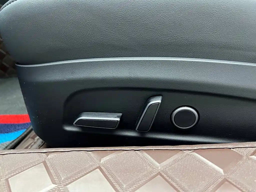 Tesla Model 3 — фото 6