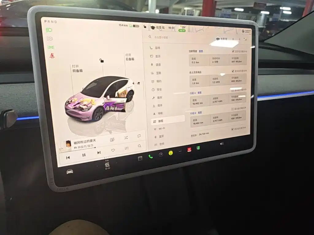 Tesla Model Y — фото 13
