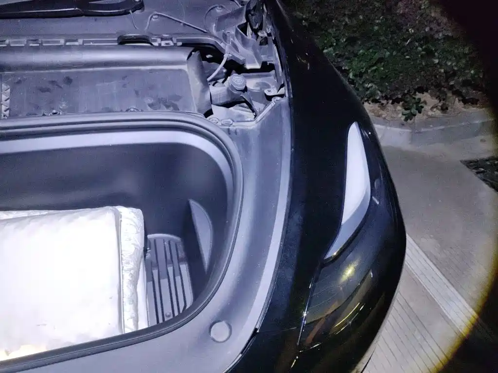 Tesla Model Y — фото 22