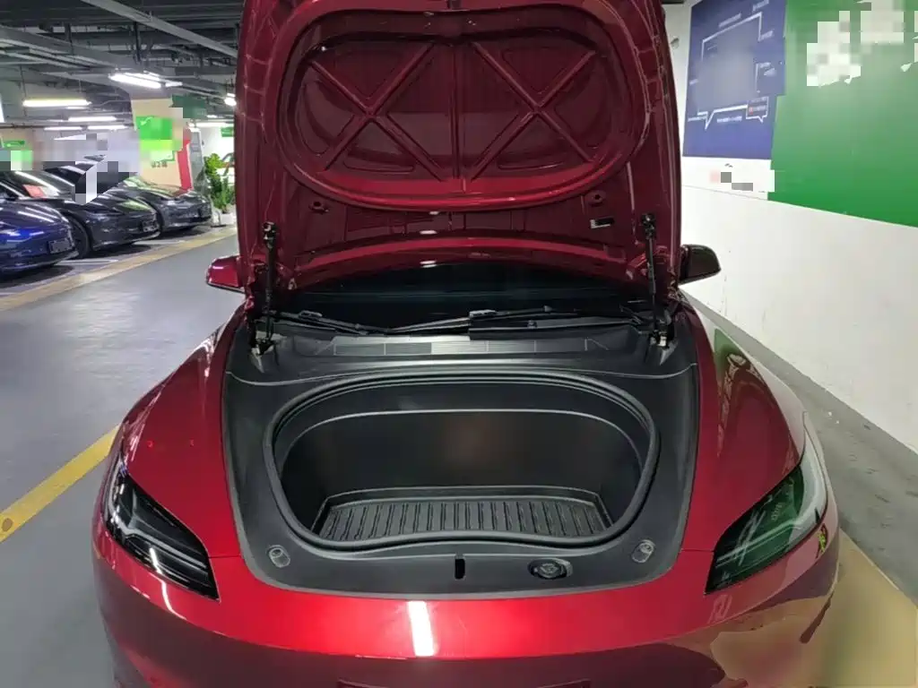 Tesla Model 3 — фото 20