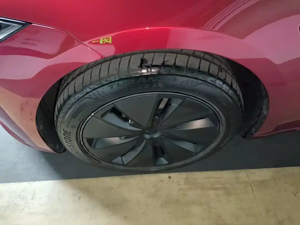 Tesla Model 3 — фото 23