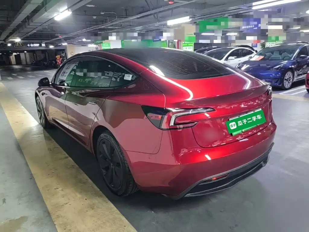 Tesla Model 3 — фото 5