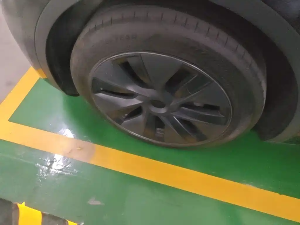 Tesla Model Y — фото 23