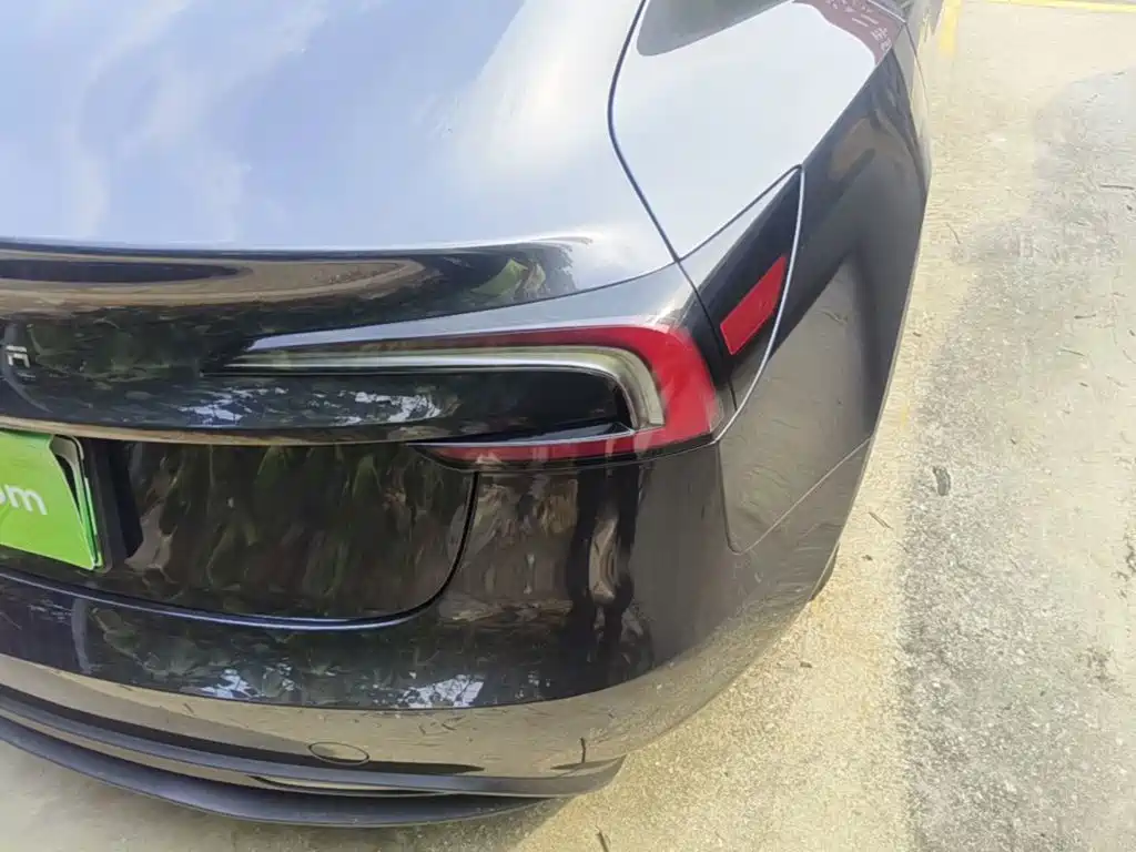 Tesla Model 3 — фото 8