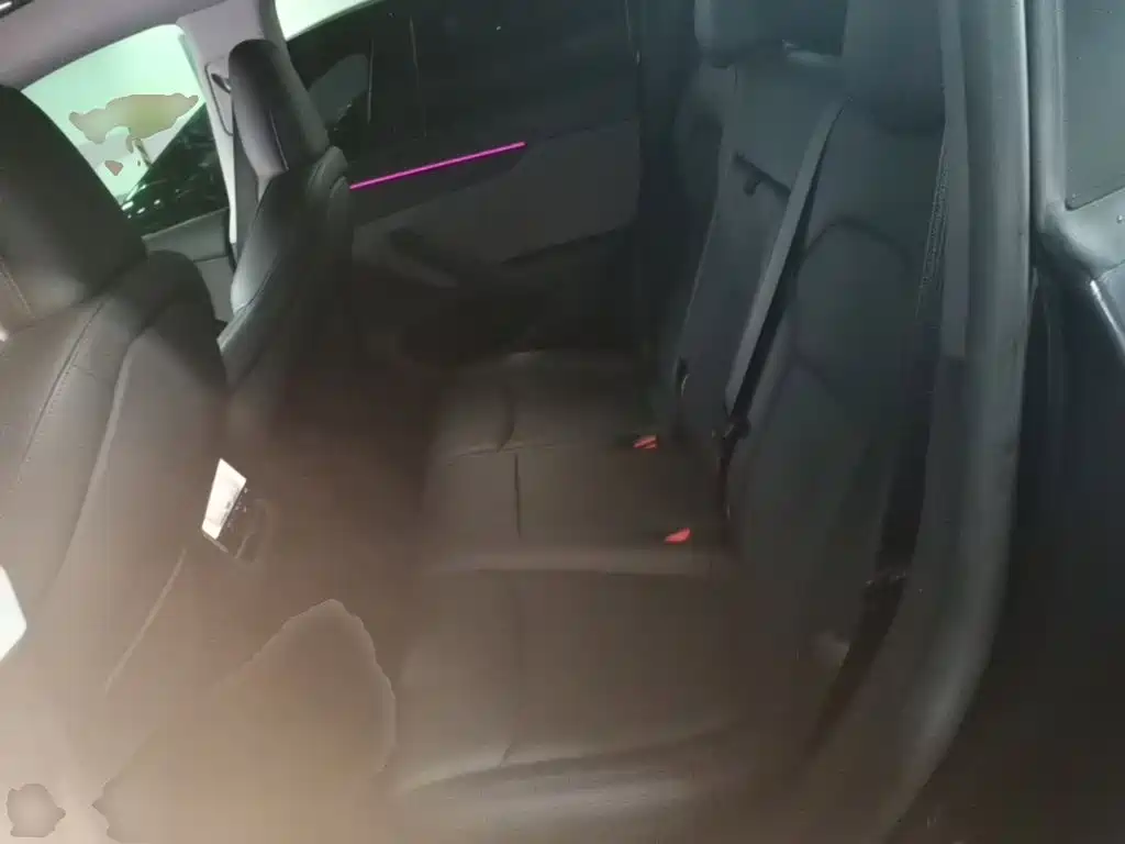 Tesla Model Y — фото 17