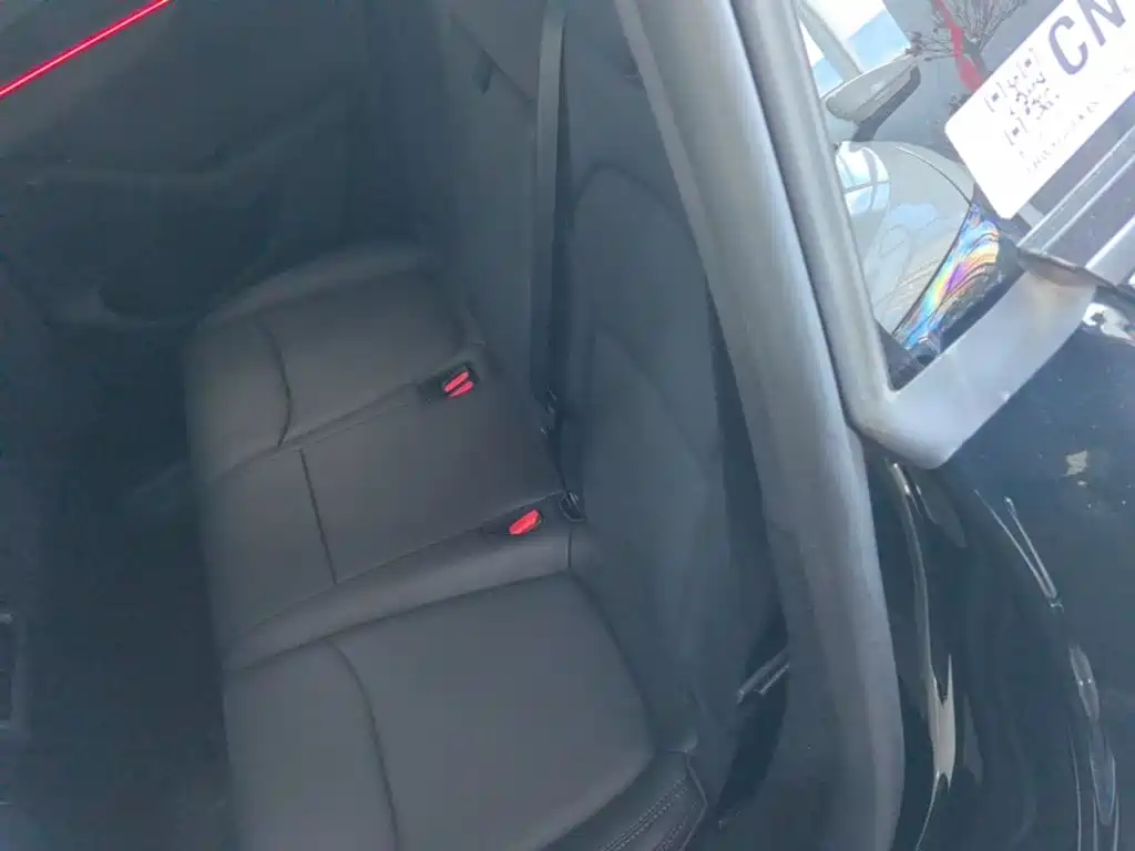 Tesla Model Y — фото 17