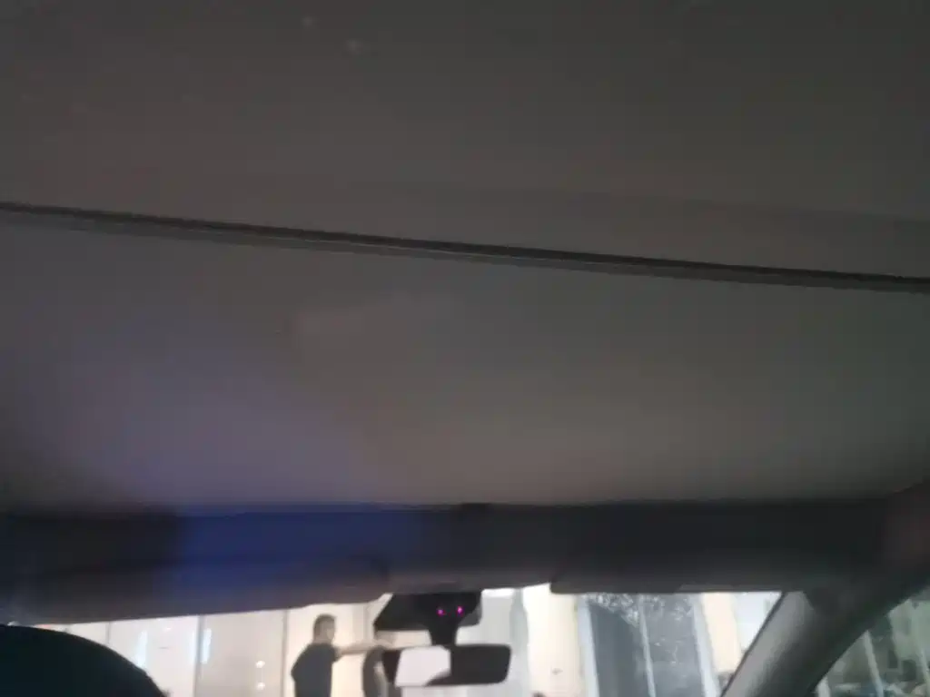 Tesla Model Y — фото 14
