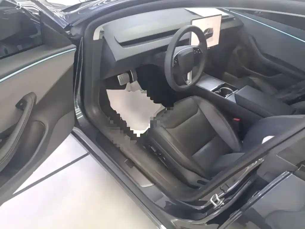 Tesla Model 3 — фото 15