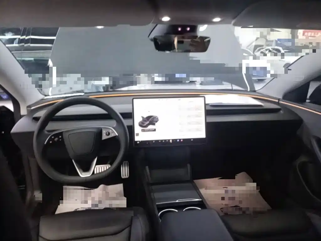 Tesla Model 3 — фото 18