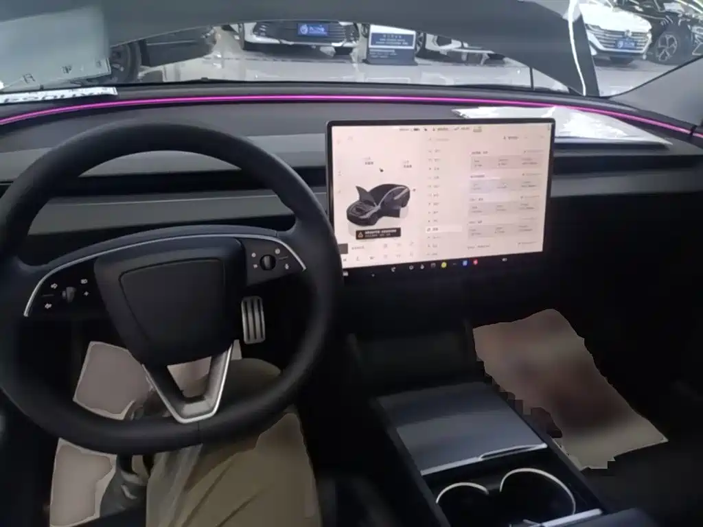 Tesla Model 3 — фото 10