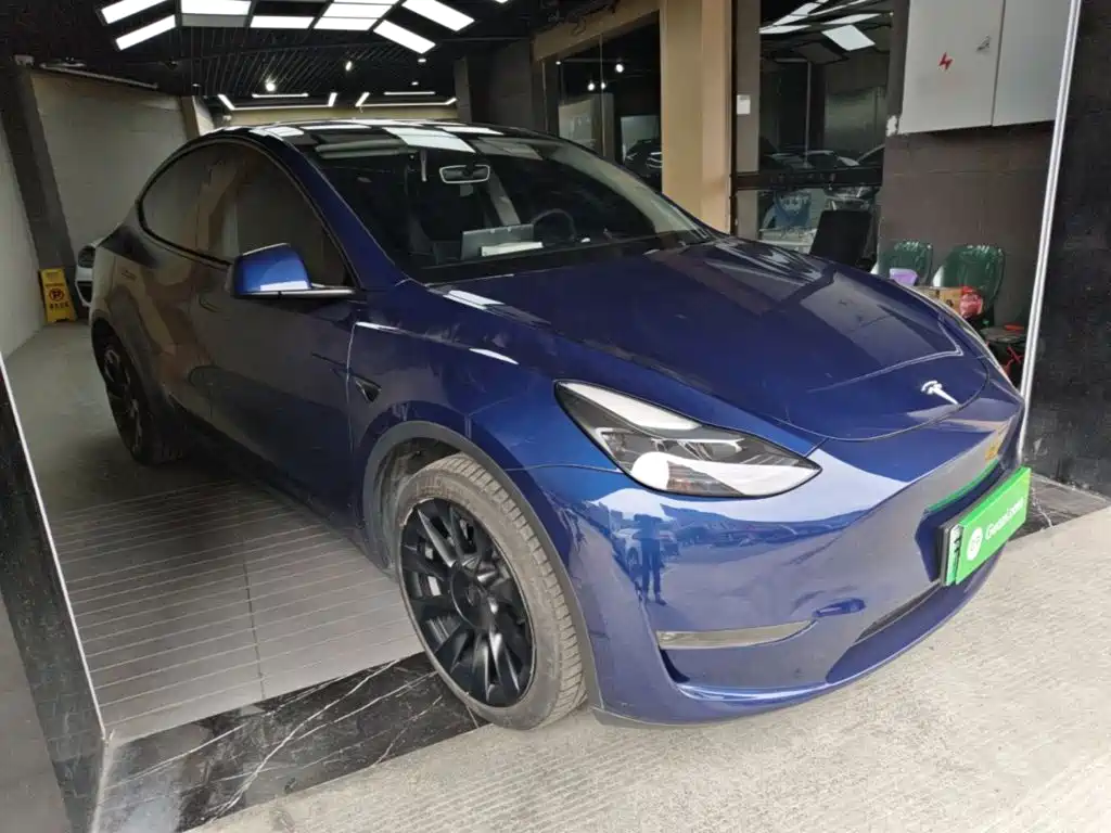 Tesla Model Y — фото 4