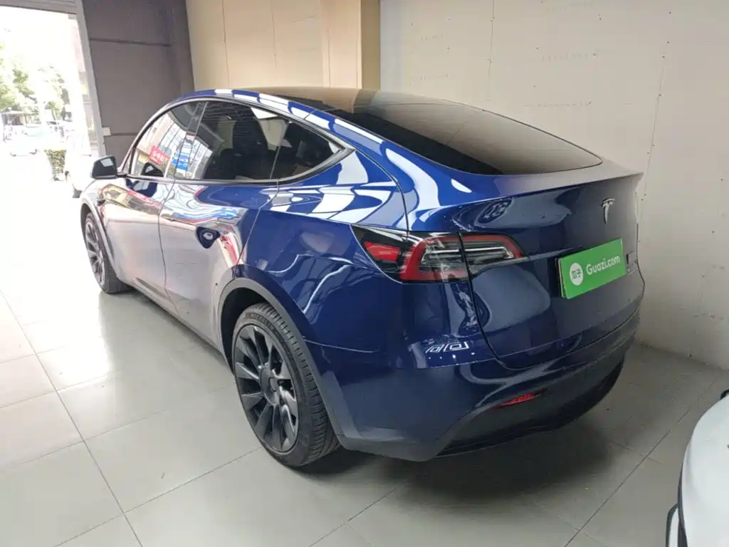 Tesla Model Y — фото 5