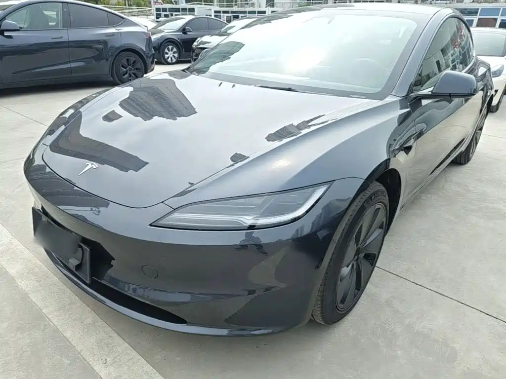 Tesla Model 3 — фото 2