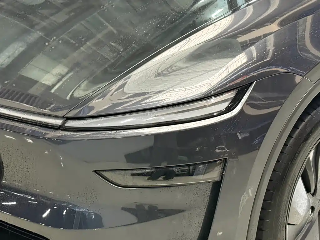 Tesla Model Y — фото 19