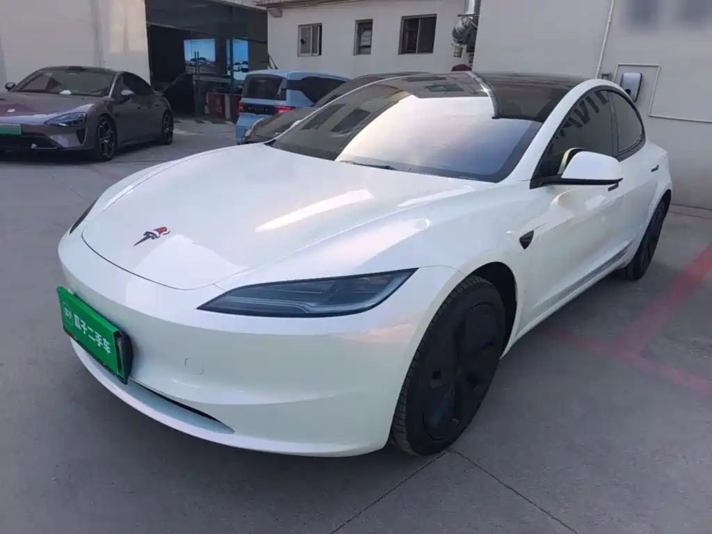 Tesla Model 3 — фото 2