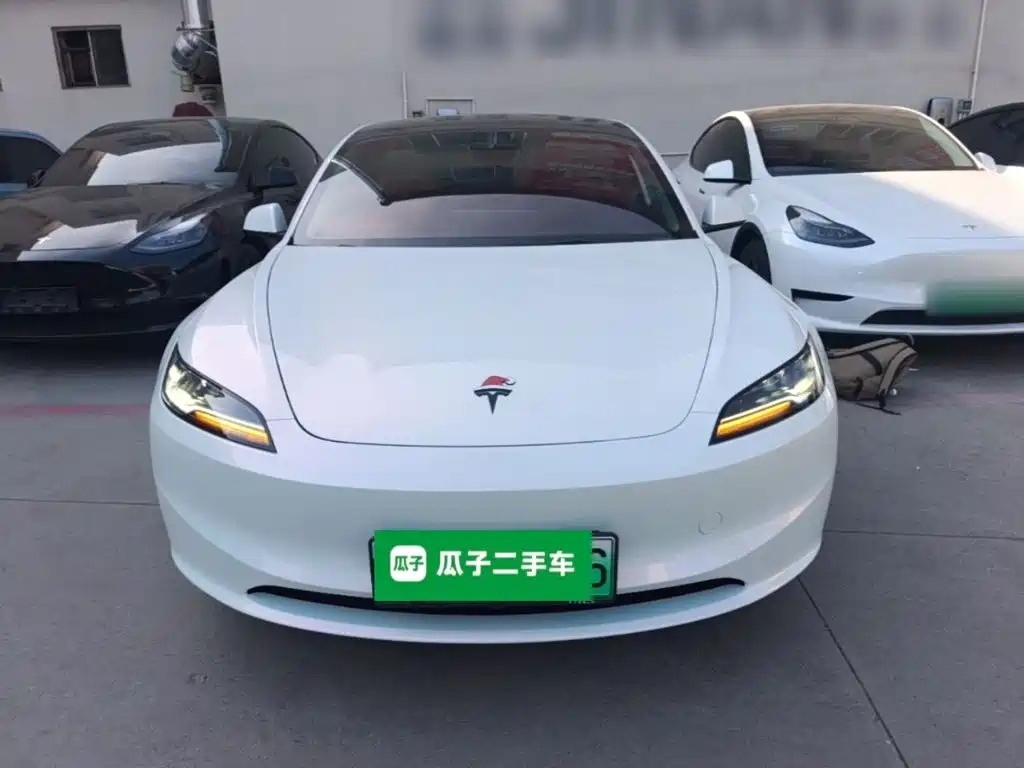 Tesla Model 3 — фото 3
