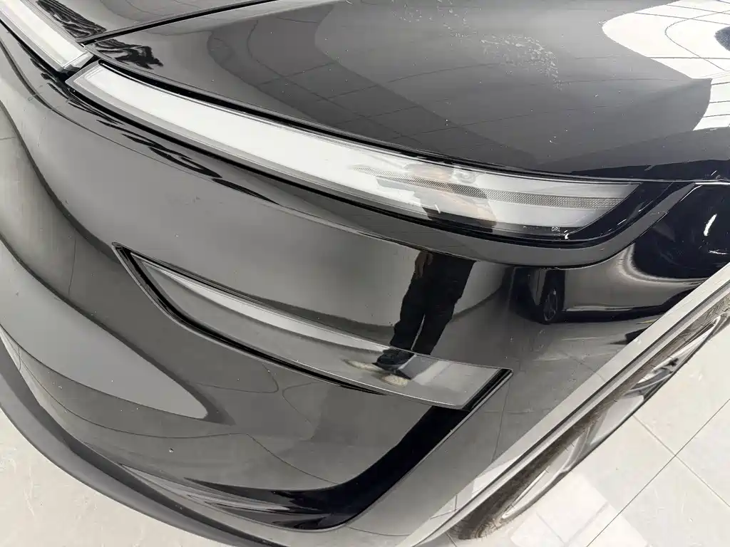 Tesla Model Y — фото 11