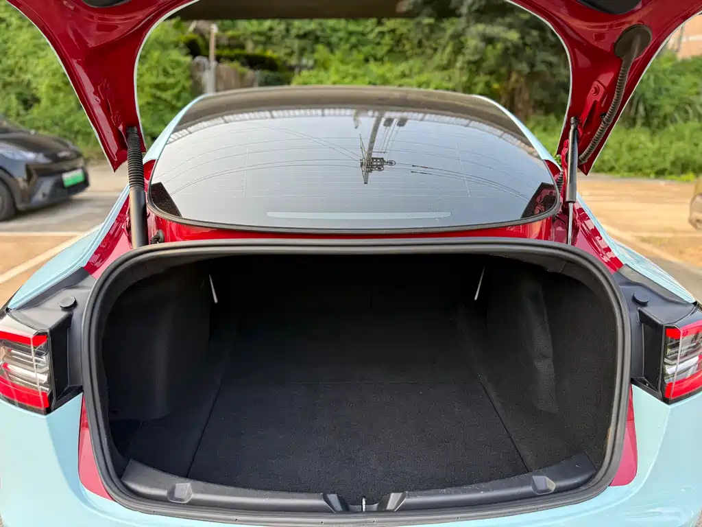 Tesla Model 3 — фото 21