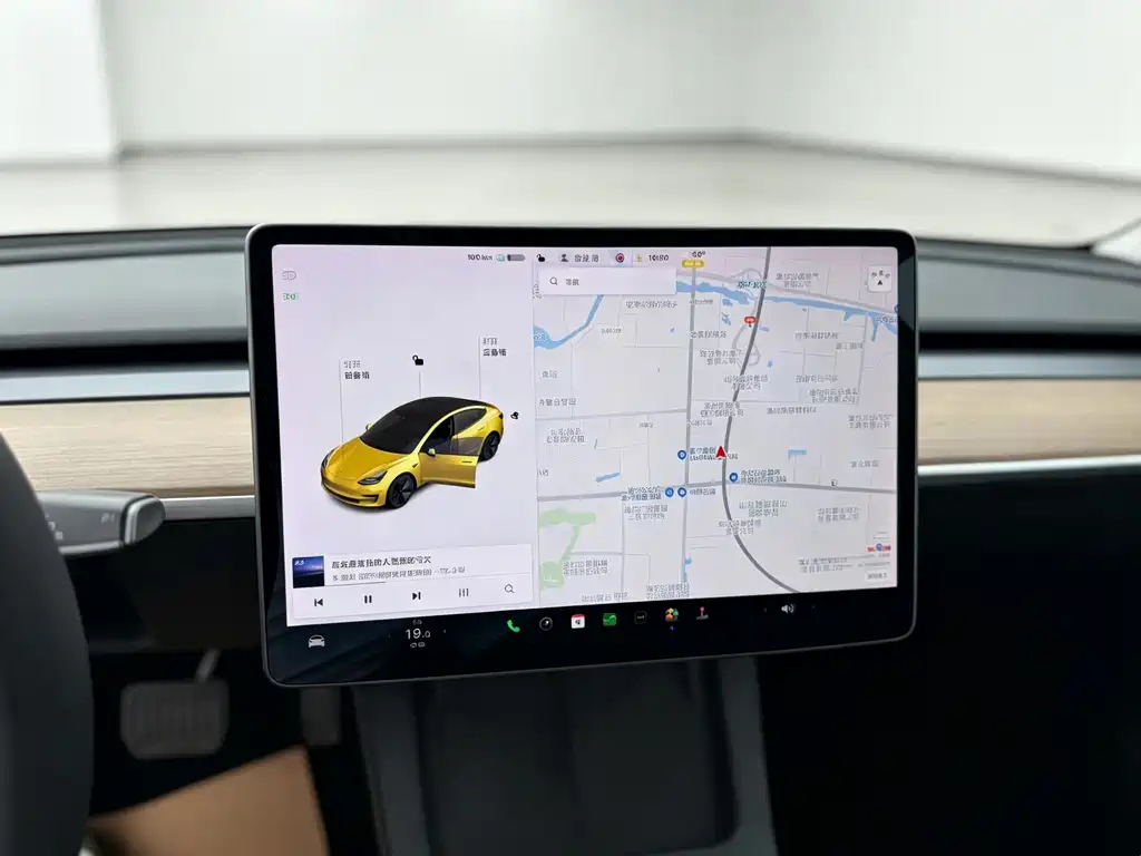Tesla Model 3 — фото 9