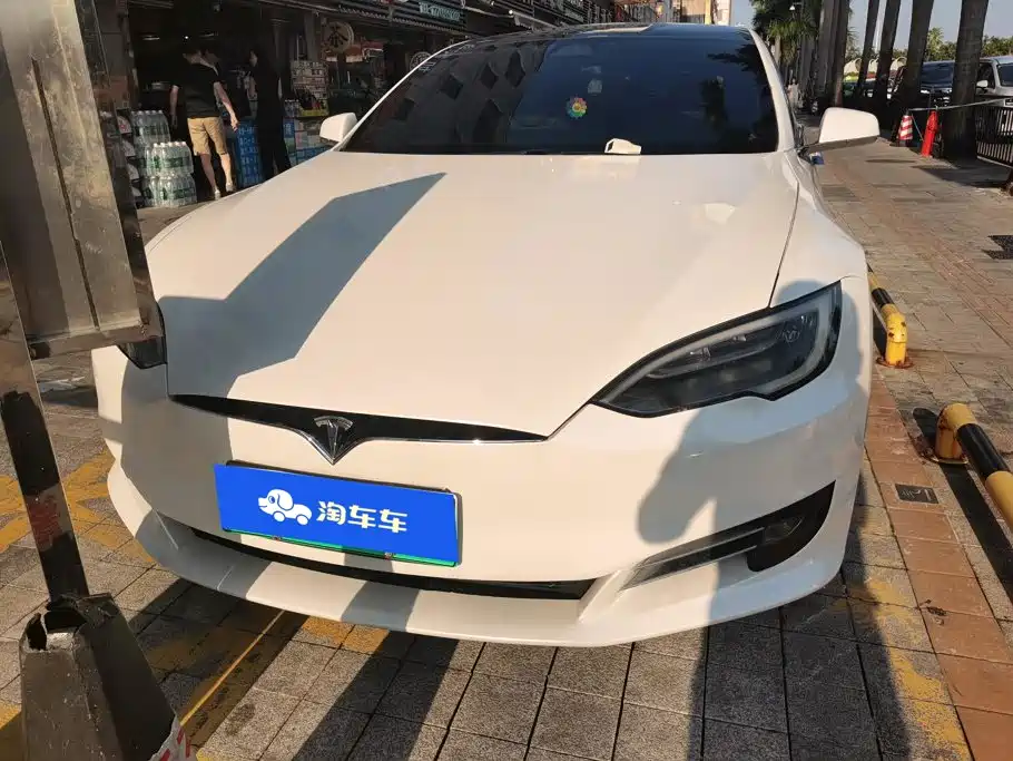 Tesla Model S — фото 2
