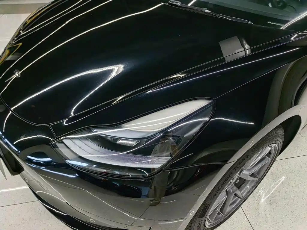 Tesla Model 3 — фото 13