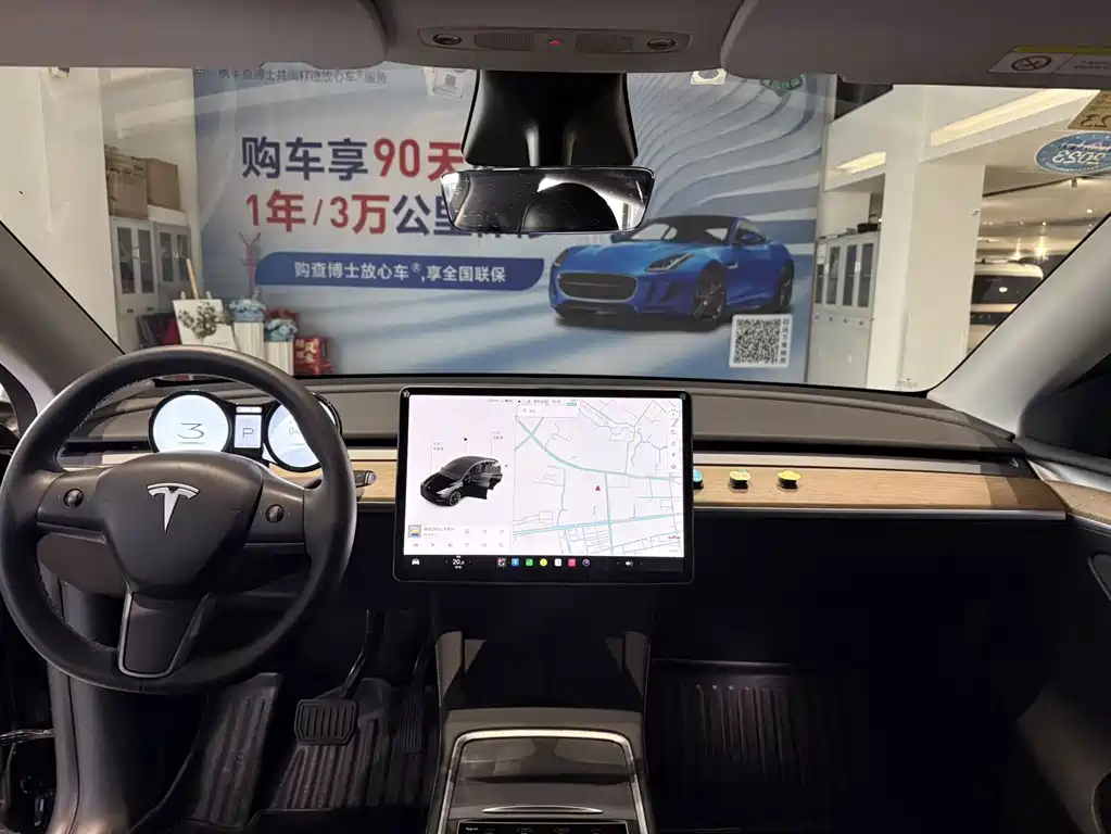 Tesla Model Y — фото 6