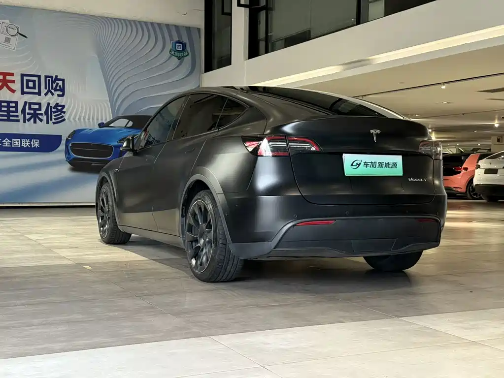 Tesla Model Y — фото 7