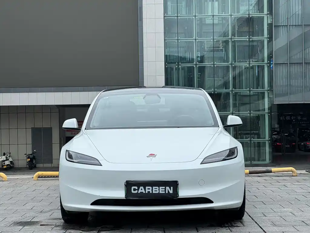 Tesla Model 3 — фото 2