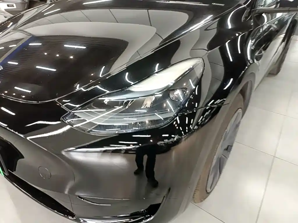 Tesla Model Y — фото 24