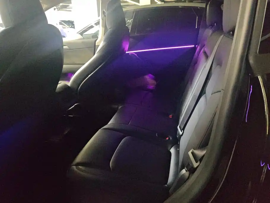 Tesla Model Y — фото 11
