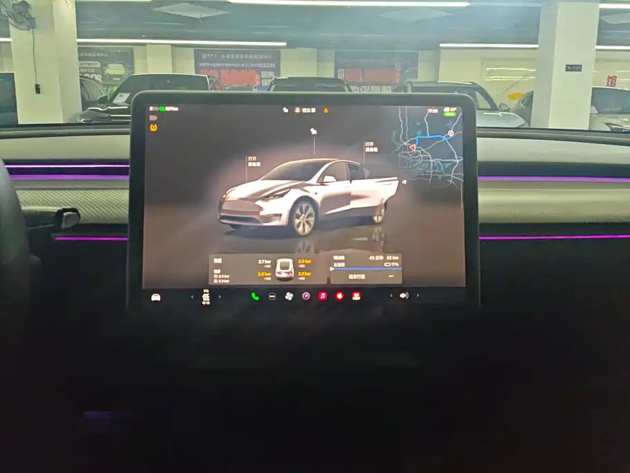 Tesla Model Y — фото 14