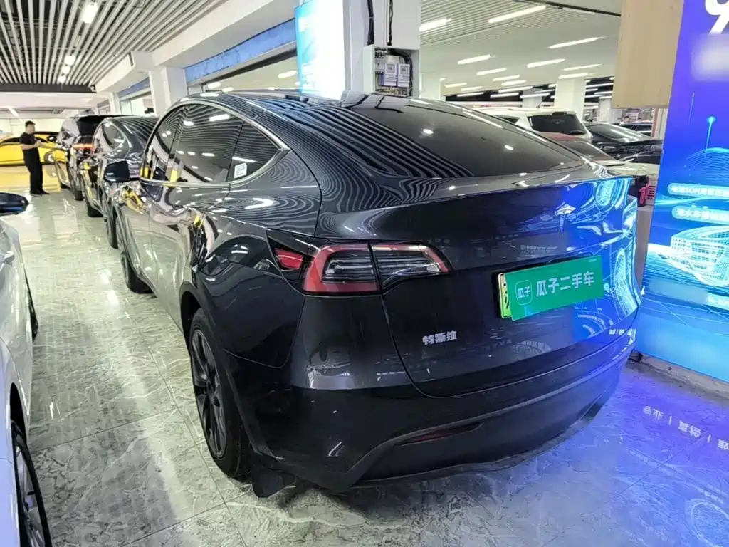 Tesla Model Y — фото 7