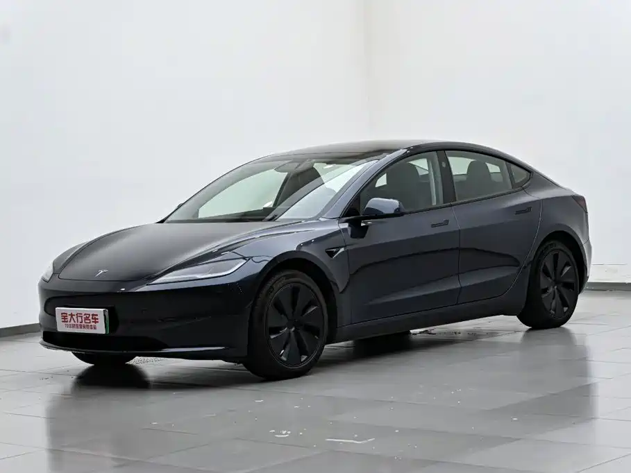 Tesla Model 3 — фото 2