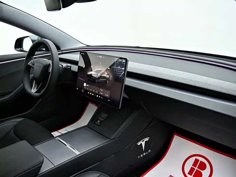 Tesla Model 3 — фото 15