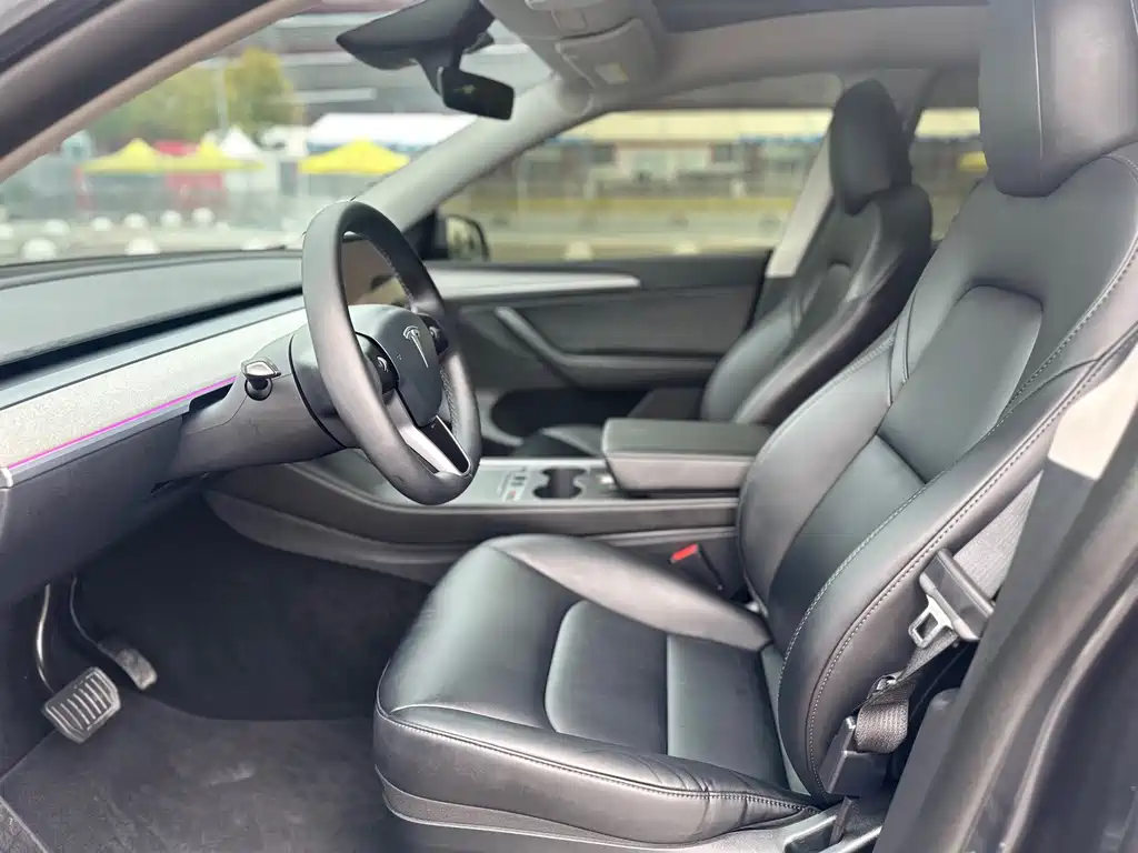 Tesla Model Y — фото 4