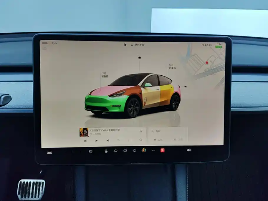 Tesla Model Y — фото 13