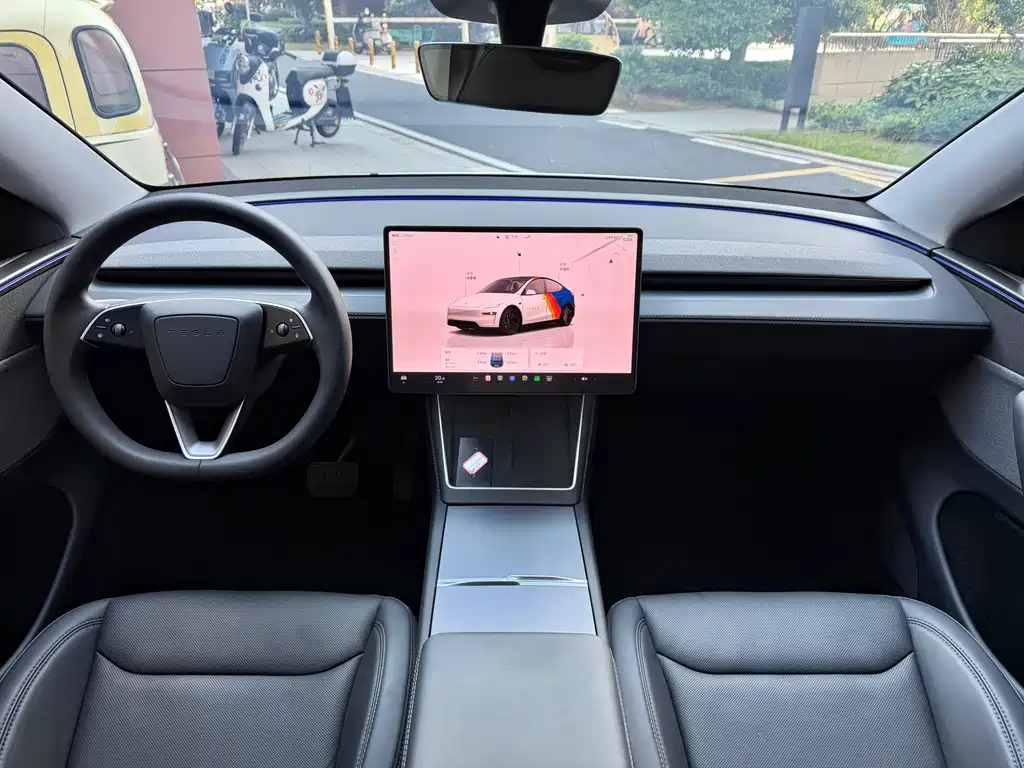 Tesla Model Y — фото 4