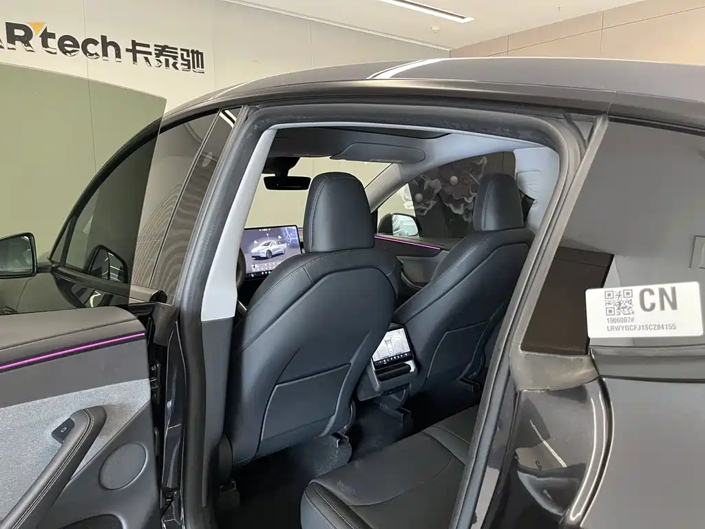 Tesla Model Y — фото 26