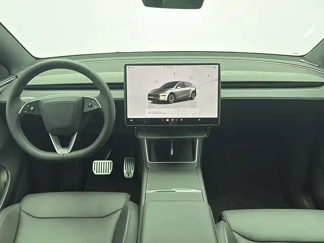 Tesla Model Y L — фото 4