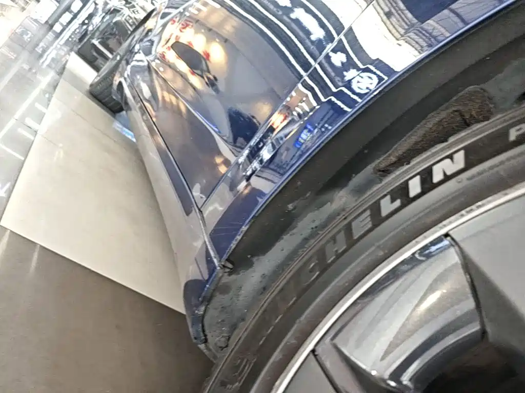 Tesla Model 3 — фото 21